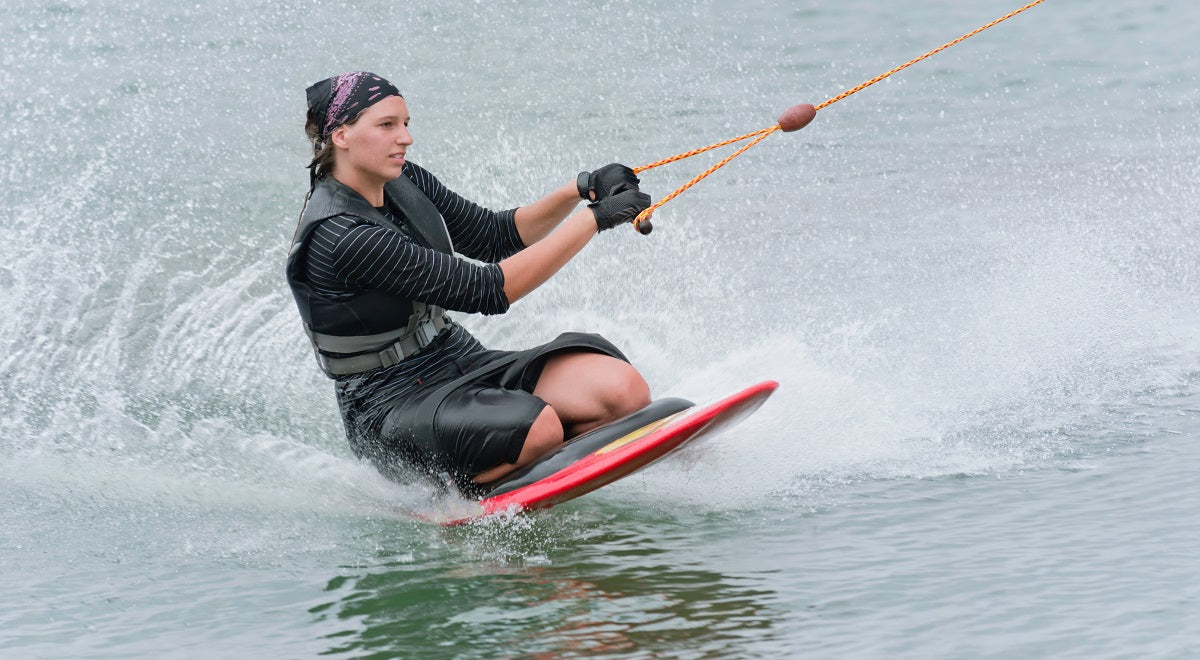 How to Kneeboard: Beginner's Guide & Gear