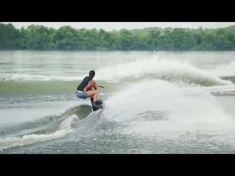 Hyperlite Women's Journey Wakeboard w/ Syn Bindings