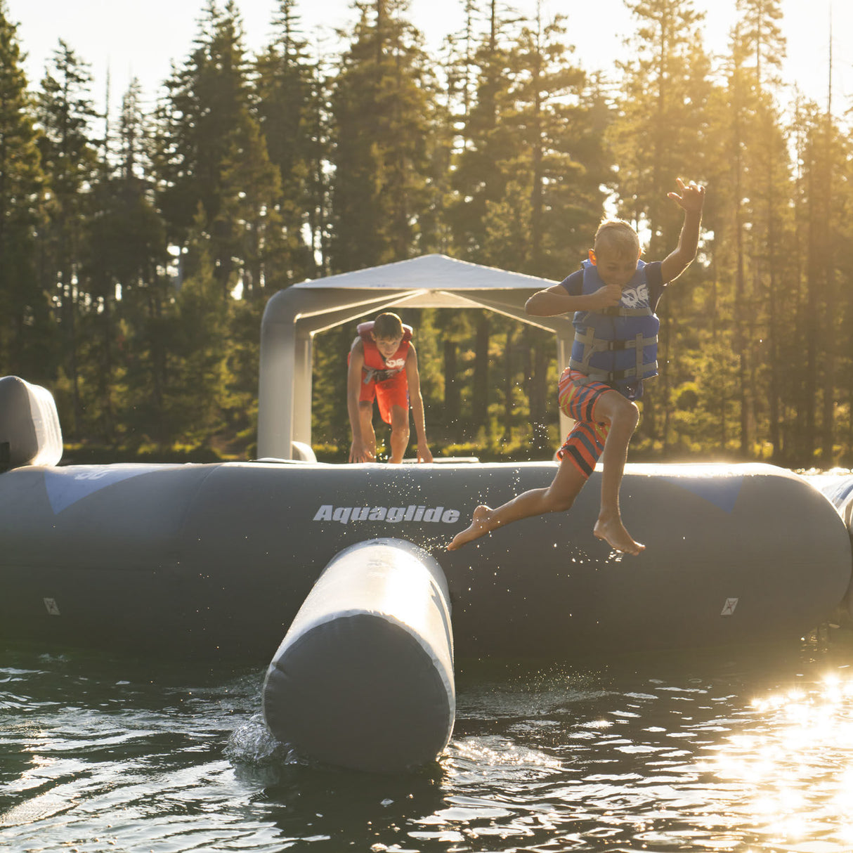 Aquaglide Recoil Trampoline Aquapark - 14'